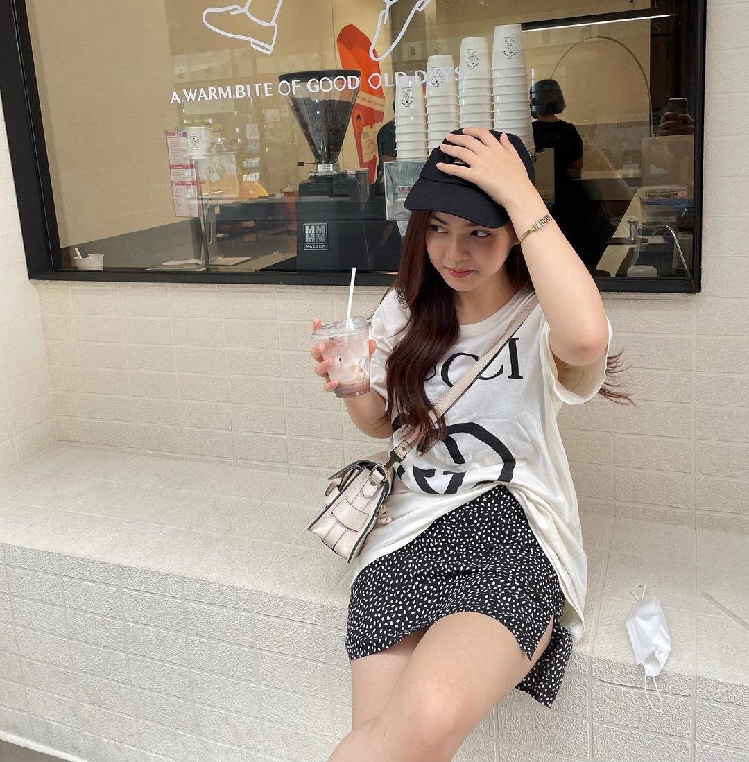 AYUSLOT: Login Alternatif SLOT GACOR No #1 SLOT RESMI Server Indo Tergacor Hari Ini  image 1